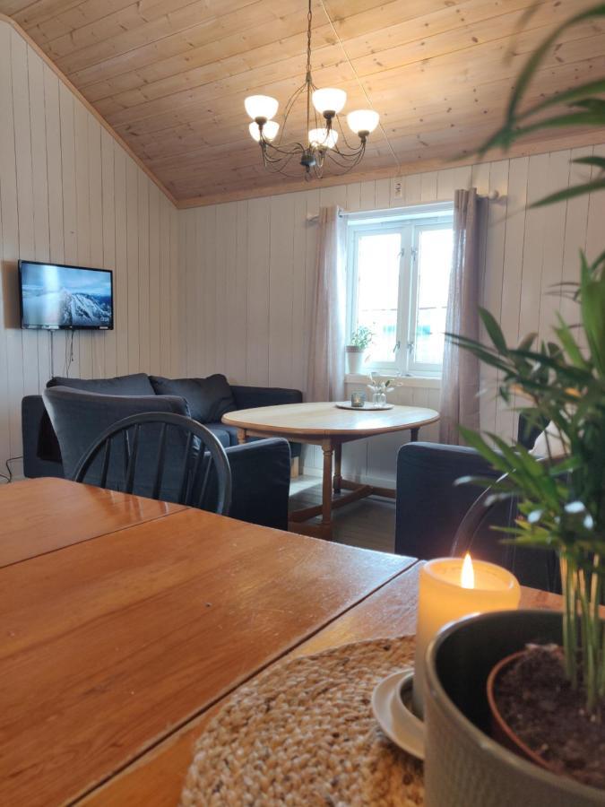 Fiskekrogen Rorbuer Henningsvær Esterno foto