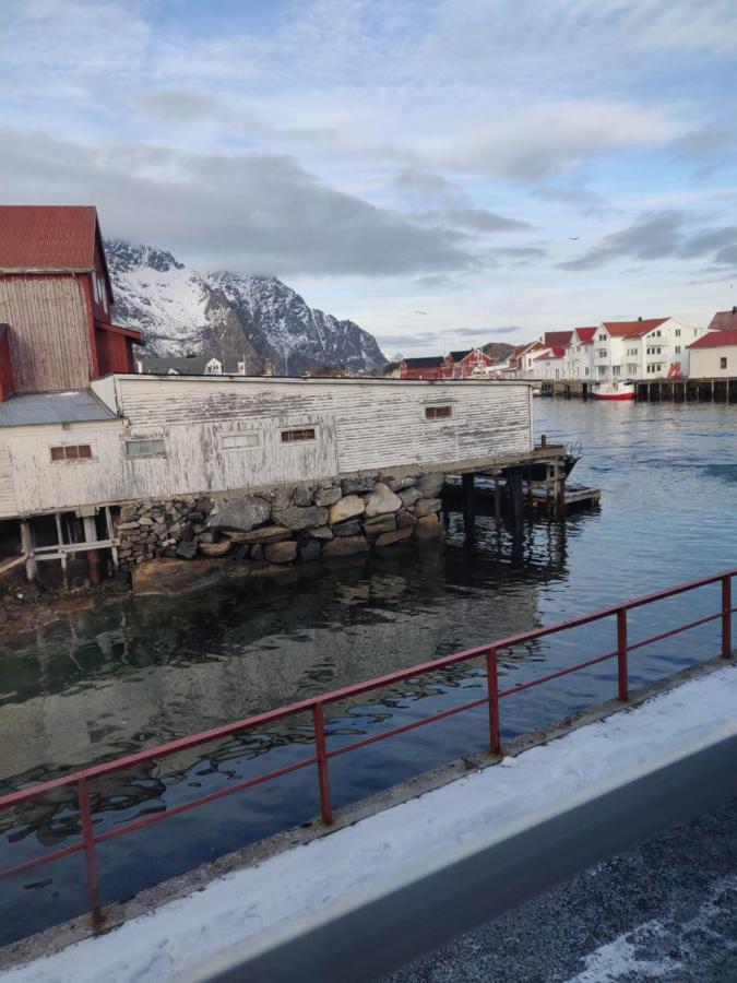 Fiskekrogen Rorbuer Henningsvær Esterno foto