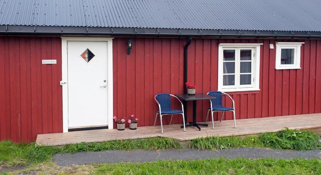 Fiskekrogen Rorbuer Henningsvær Esterno foto